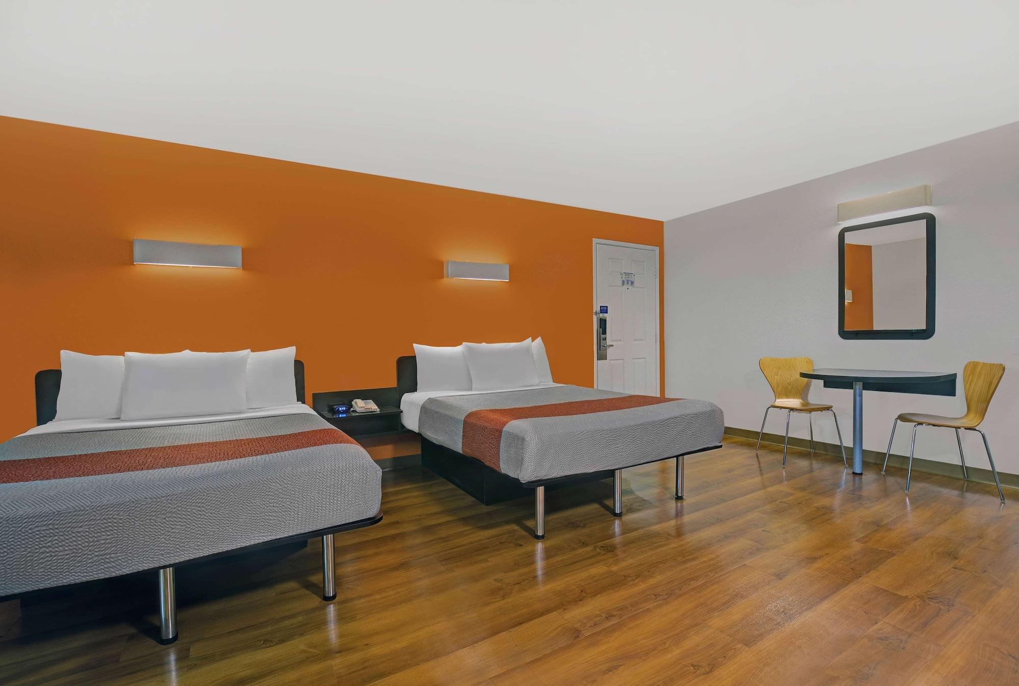 Motel 6-Marina, Ca - Monterey Eksteriør billede