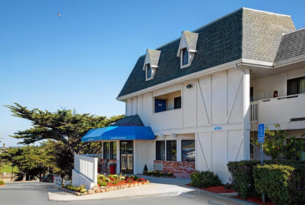Motel 6-Marina, Ca - Monterey Eksteriør billede