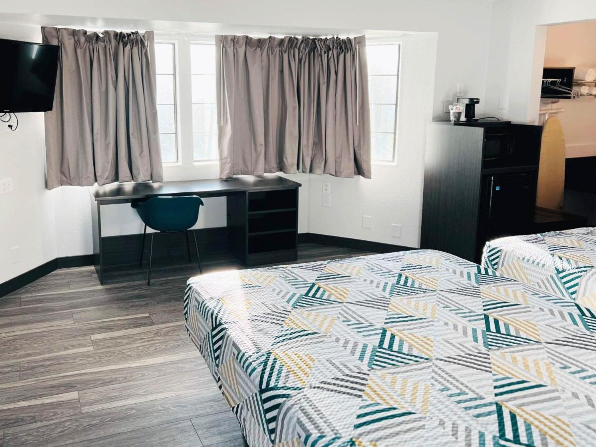 Motel 6-Marina, Ca - Monterey Eksteriør billede