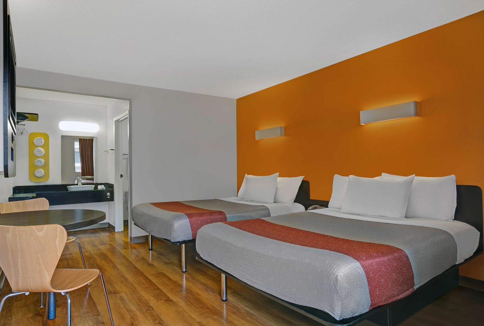 Motel 6-Marina, Ca - Monterey Eksteriør billede