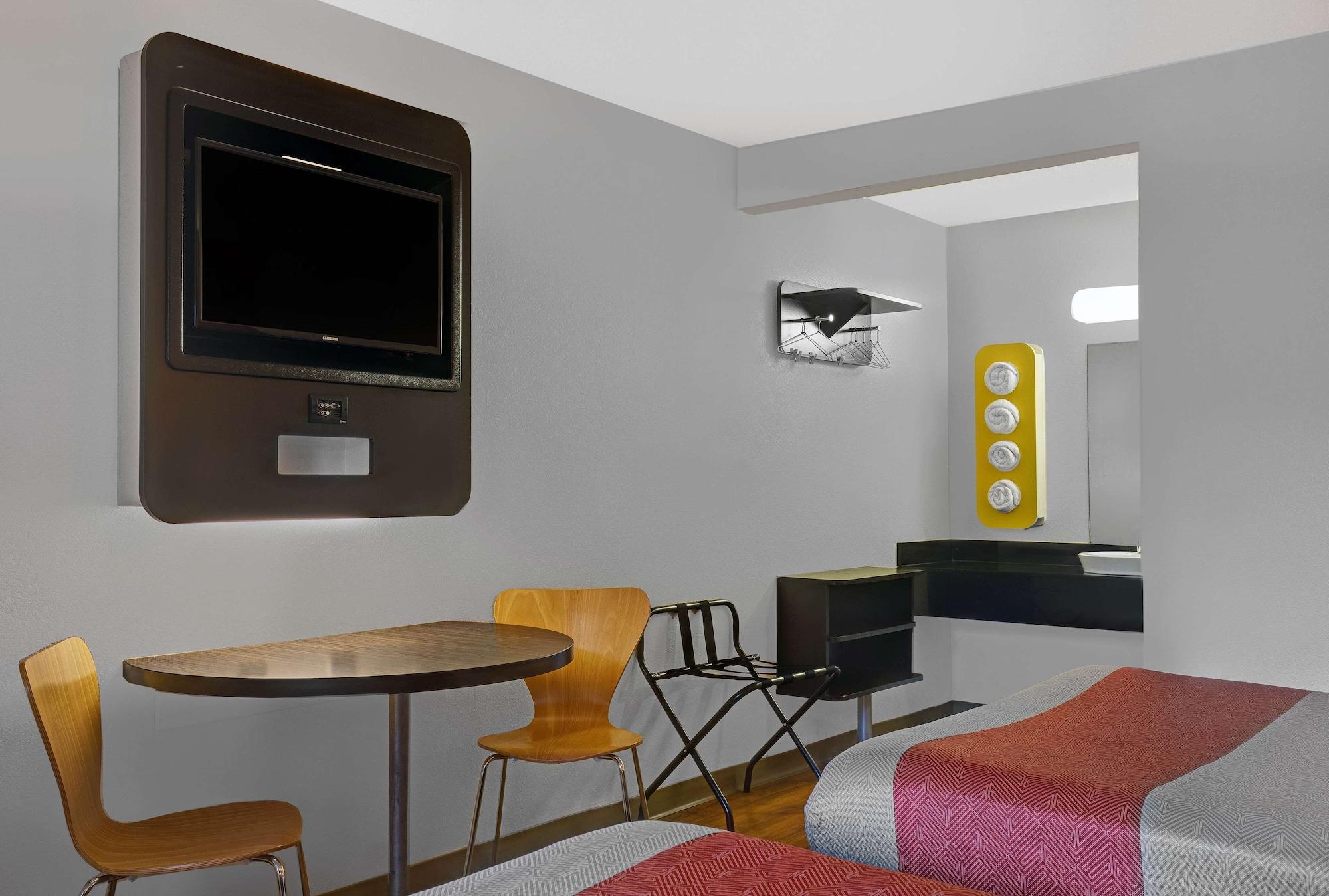 Motel 6-Marina, Ca - Monterey Eksteriør billede